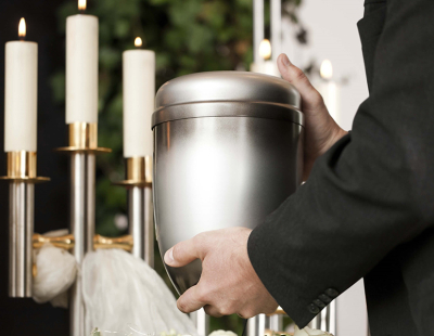 Urnor Mariefred - Stort utbud av urnor till begravningar i Mariefred med omnejd - 1