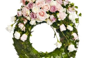 Blommor till begravning Mariefred - Kransar och dekorationer - krans-1222015_0