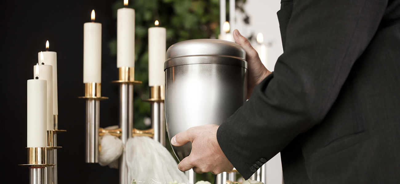 Urnor Mariefred – Stort utbud av urnor till begravningar i Mariefred med omnejd